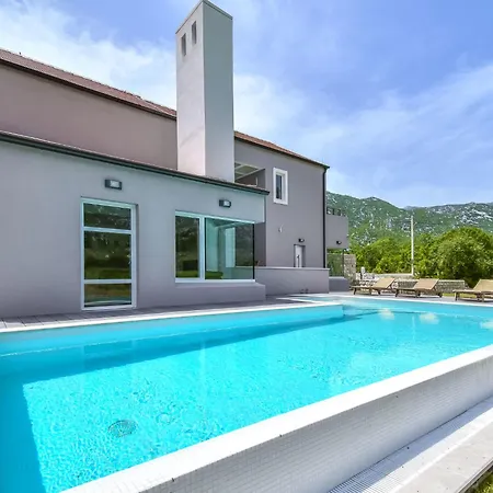 Jure By Interhome *