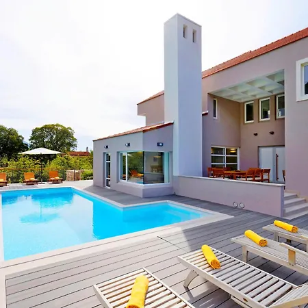 Jure By Interhome