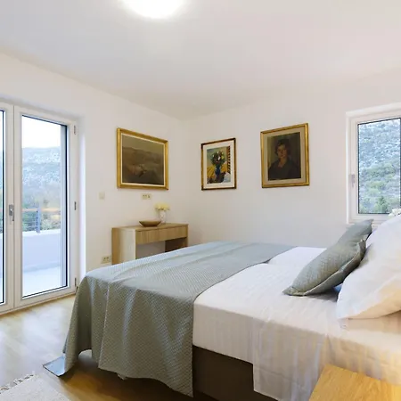 Jure By Interhome