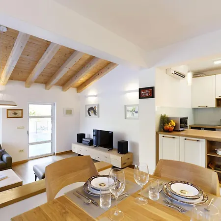 Jure By Interhome Holiday home Zupa